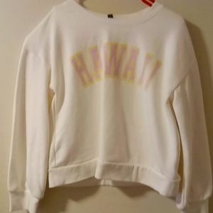Croped sweater with Hawaii text on the front Tag still on never been worn